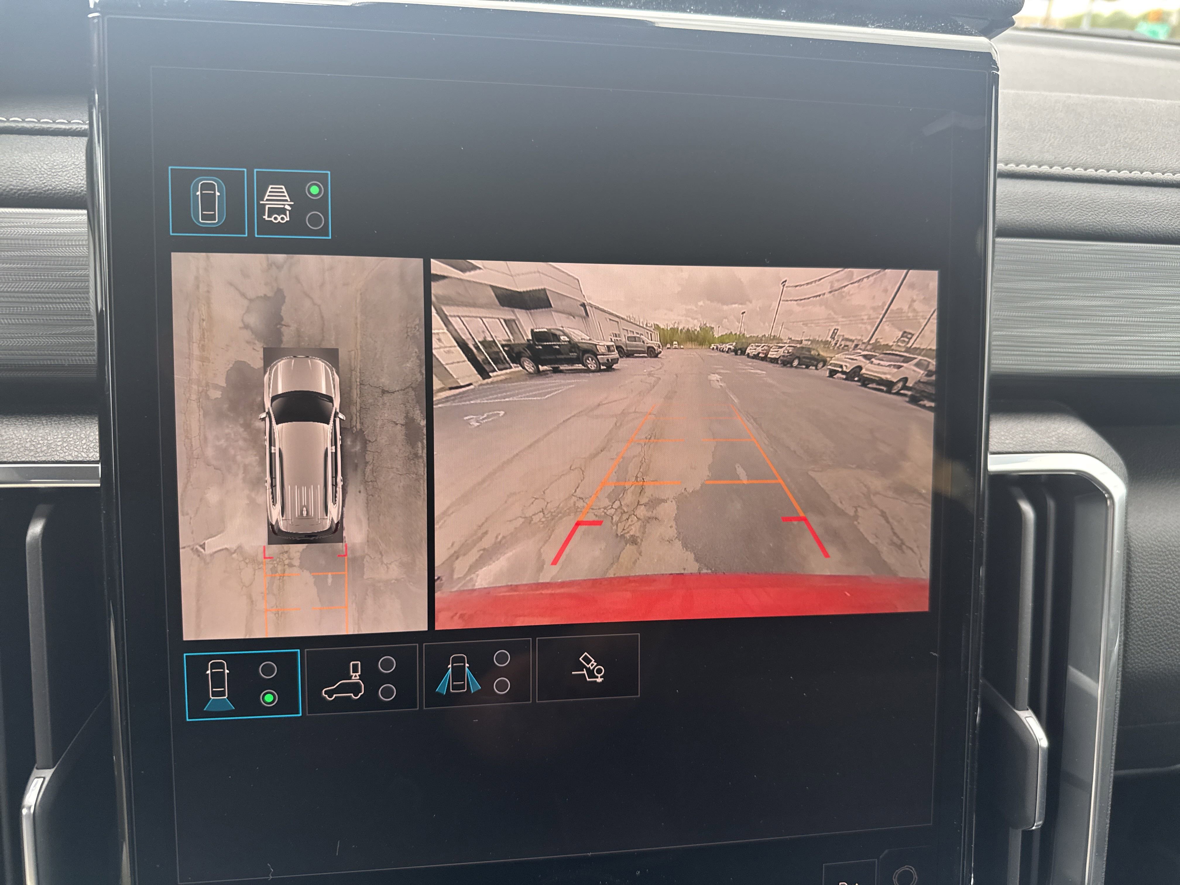 New 2025 GMC Acadia Elevation image 27