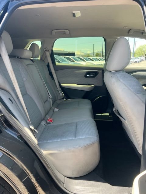 Used 2023 Nissan Rogue SV FWD image 31