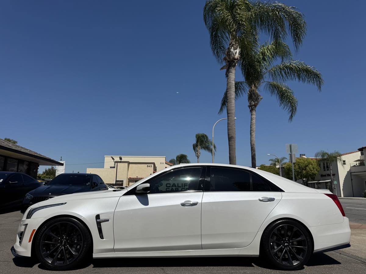 Used 2019 Cadillac CTS V w/ Luxury Package image 2