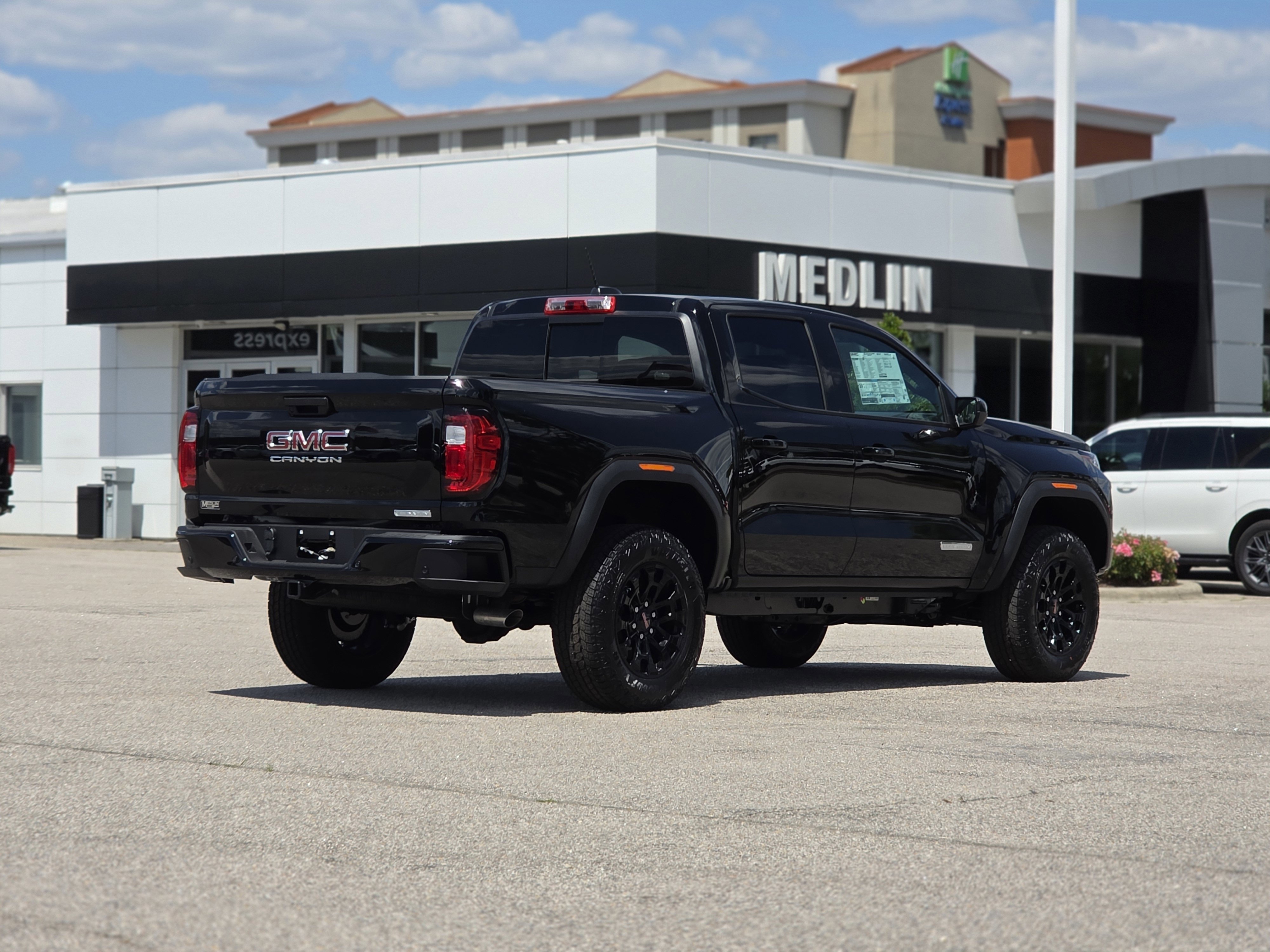 New 2026 GMC Canyon Elevation RWD image 7