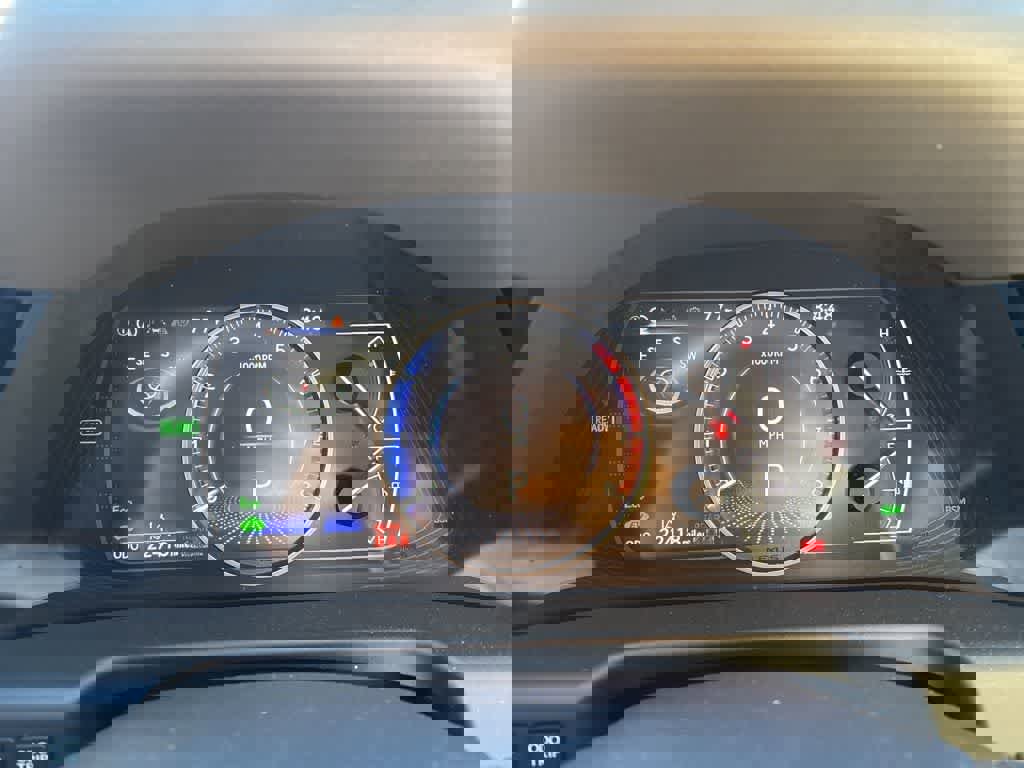 Used 2025 Lexus ES 300h w/ Premium Package image 10