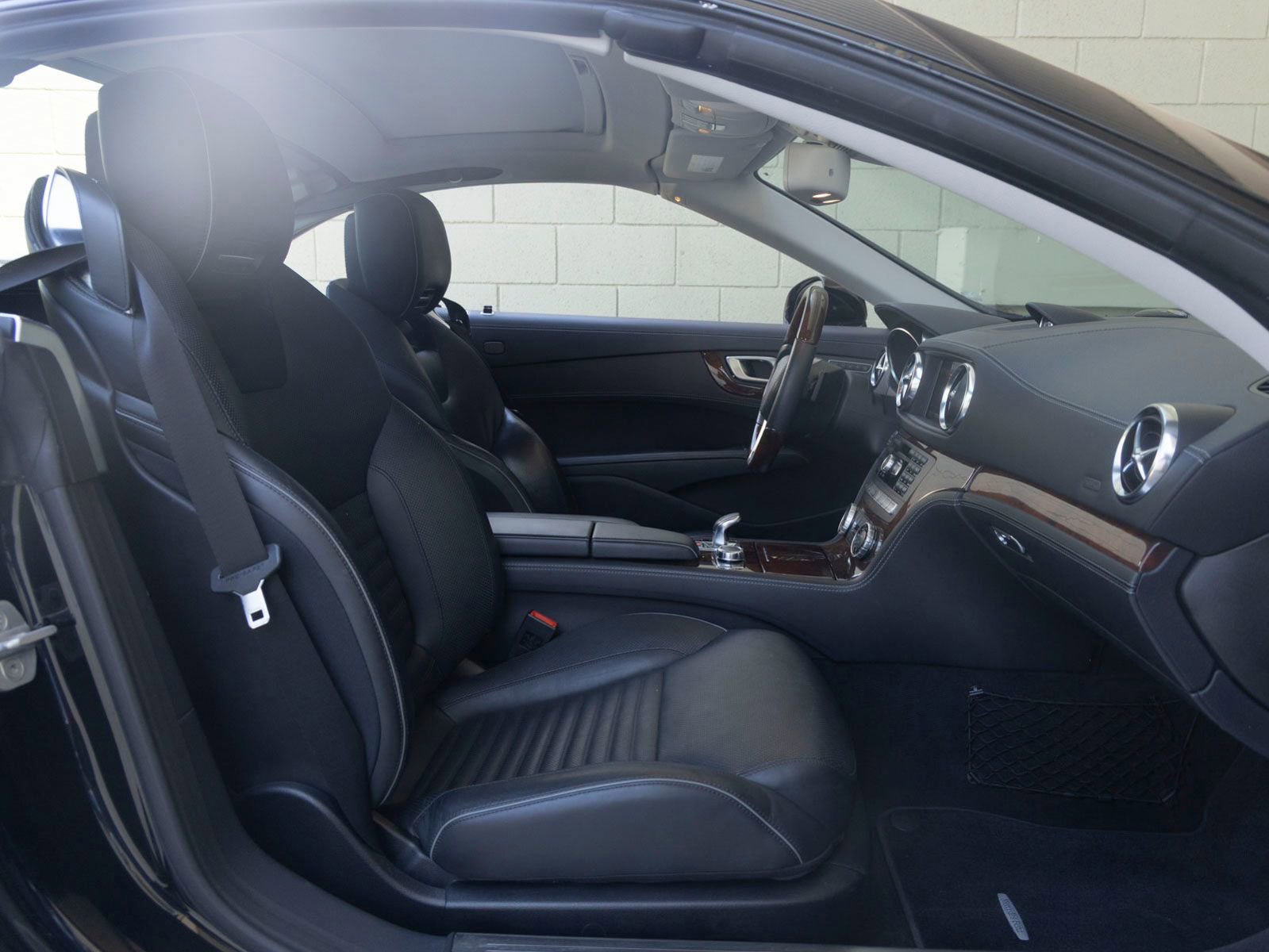 Used 2014 Mercedes-Benz SL 550 image 22