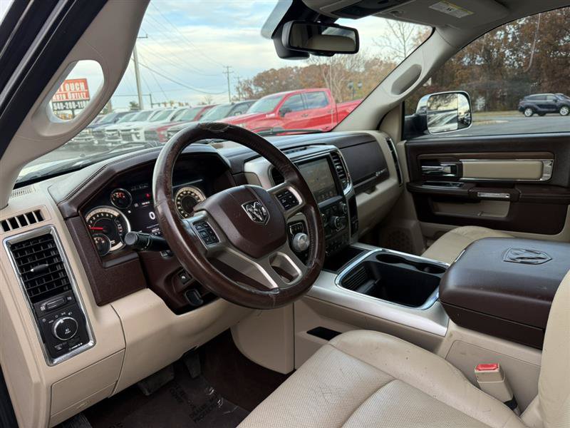 Used 2016 RAM 1500 Laramie w/ Convenience Group AWD/4WD image 30