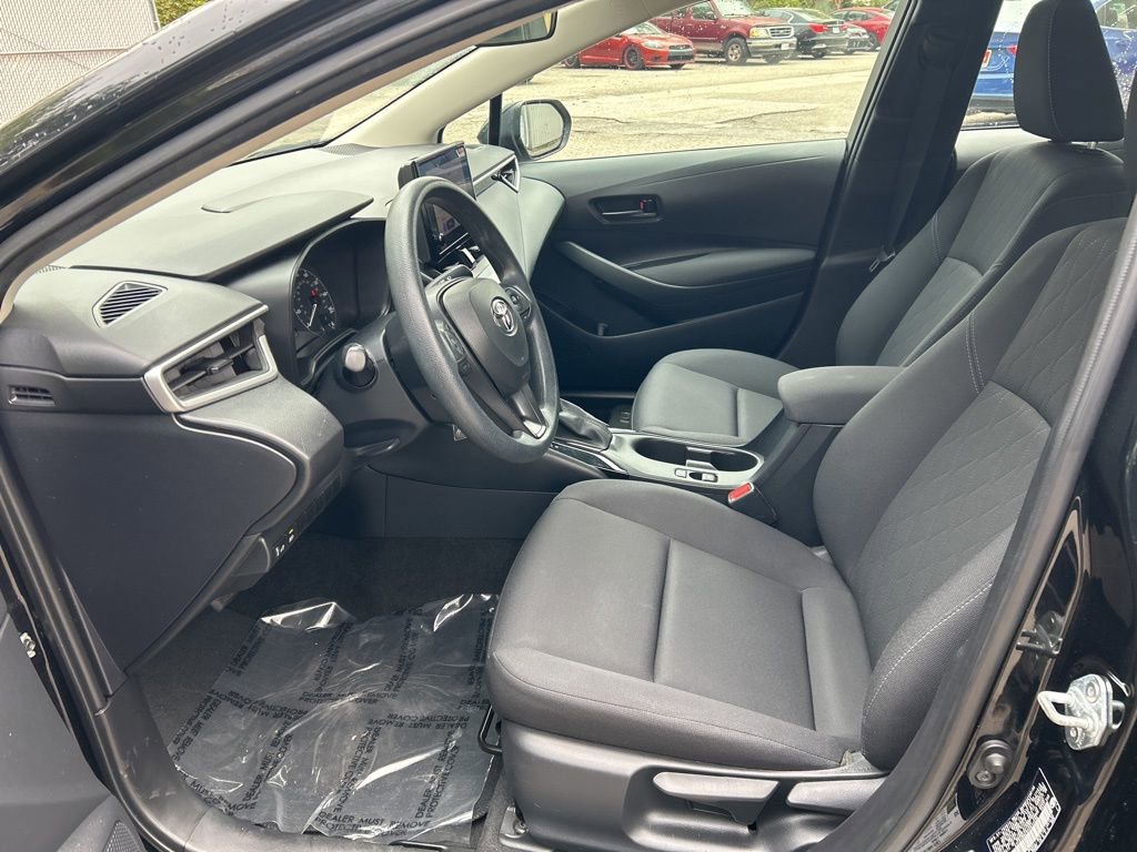 Used 2023 Toyota Corolla LE image 18