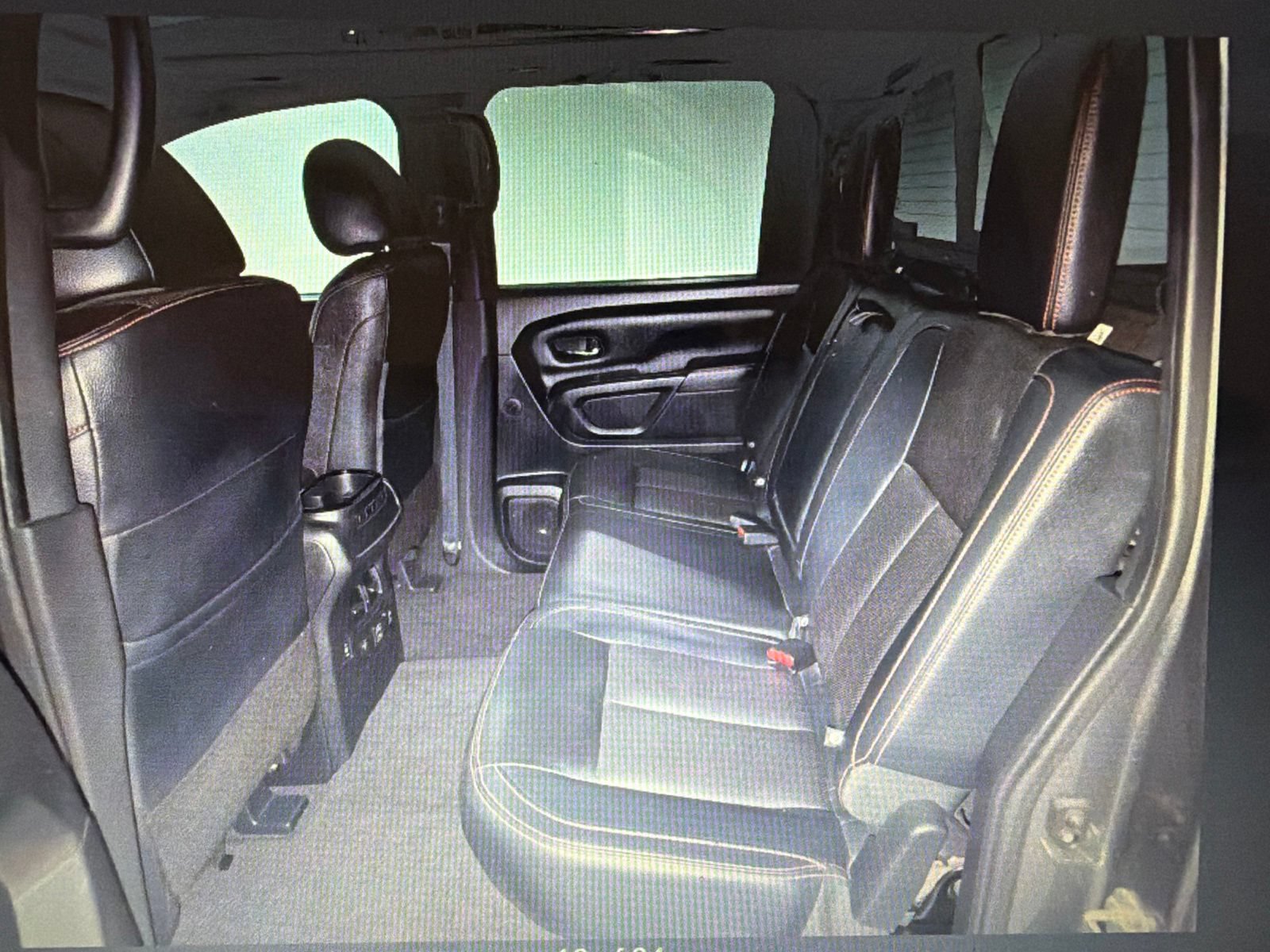 Used 2021 Nissan Titan PRO-4X w/ Pro-4x Convenience Package AWD/4WD image 11