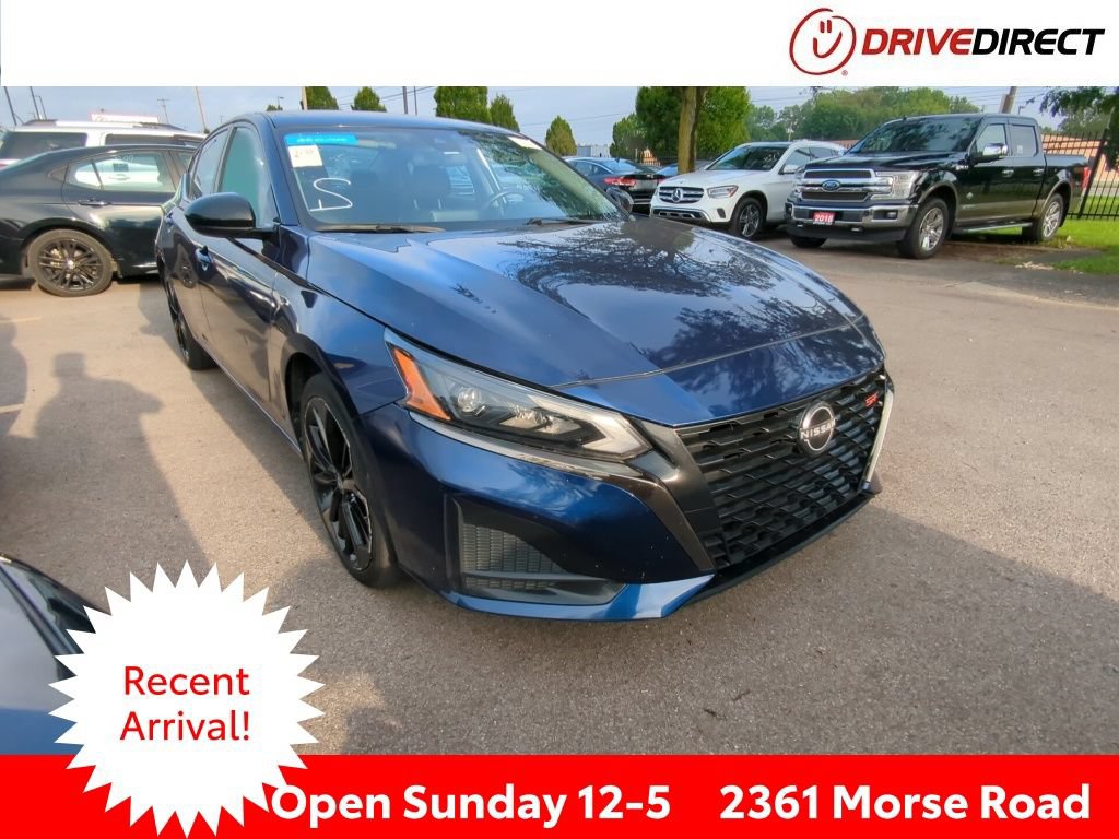 Used 2023 Nissan Altima 2.5 SR FWD image 1