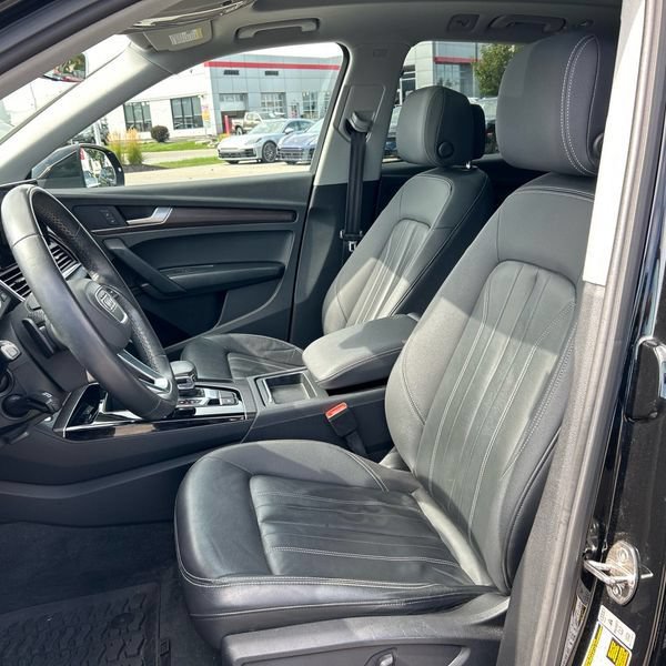 Used 2022 Audi Q5 2.0T Premium w/ Convenience Package AWD/4WD image 7