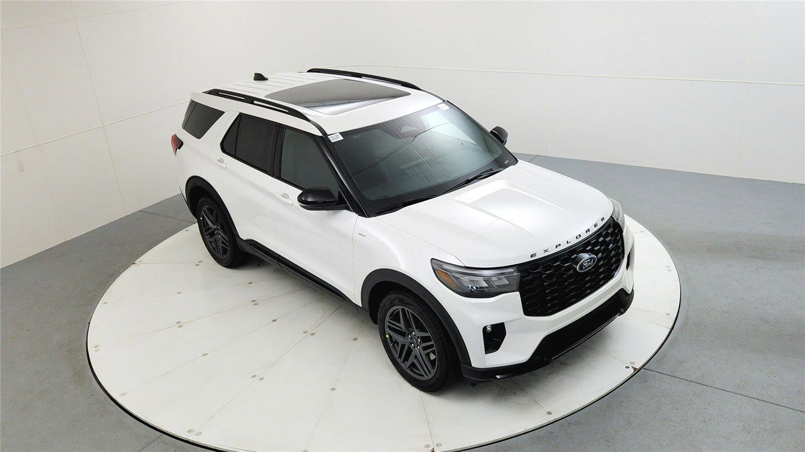 New 2026 Ford Explorer ST-Line image 13