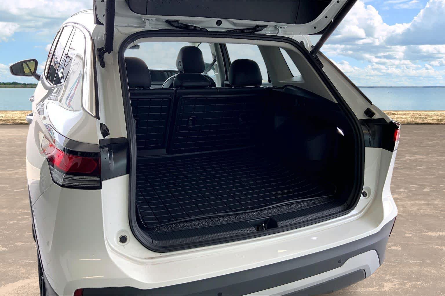 Certified 2026 Volkswagen Tiguan SE FWD image 18