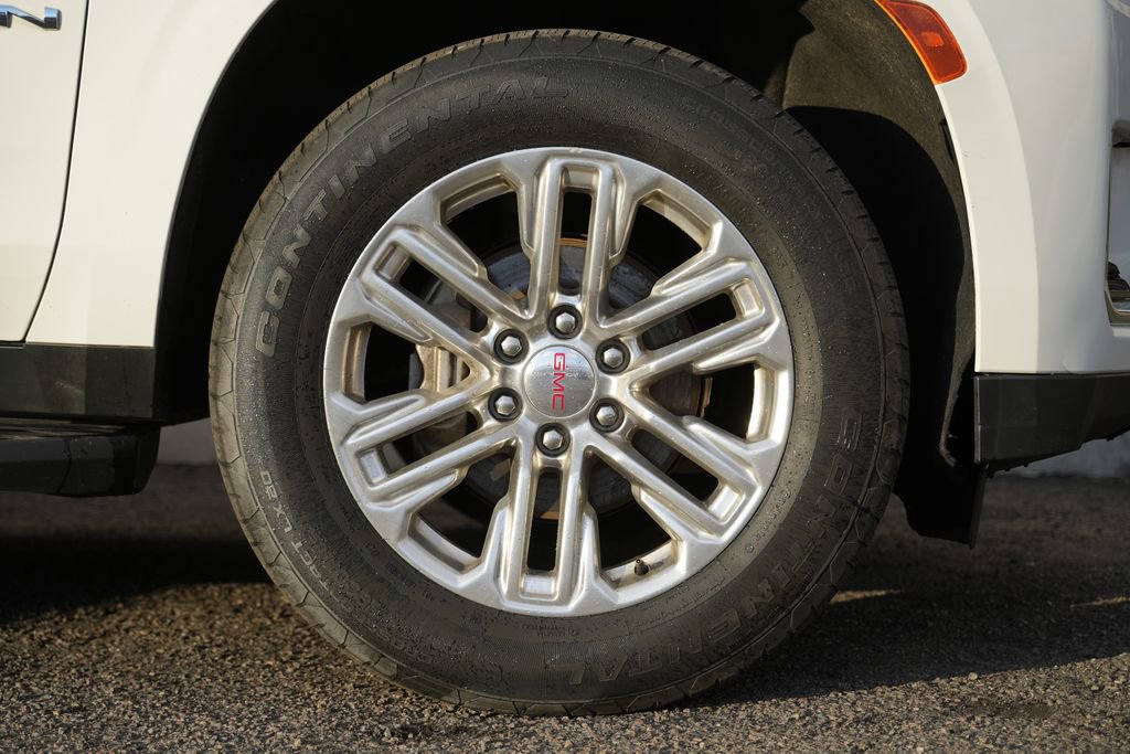 Used 2022 GMC Yukon SLE w/ Gmc Pro Safety Plus Package AWD/4WD image 10