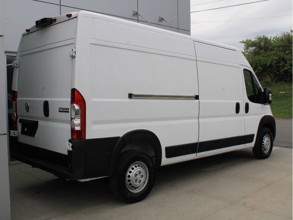 New 2026 RAM ProMaster 2500 w/ Premium Convenience Group FWD image 8