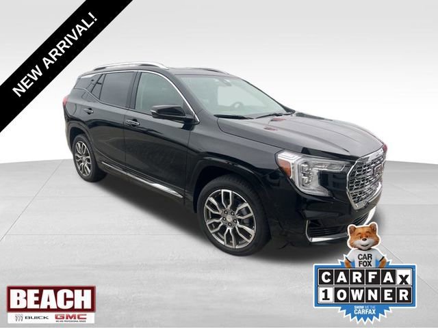 Used 2024 GMC Terrain Denali w/ Denali Premium Package