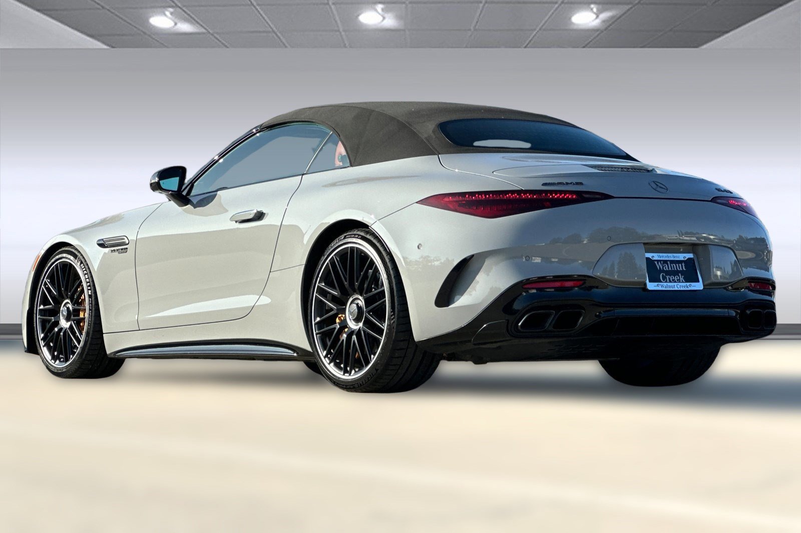 Certified 2022 Mercedes-Benz SL 63 AMG 4MATIC image 3