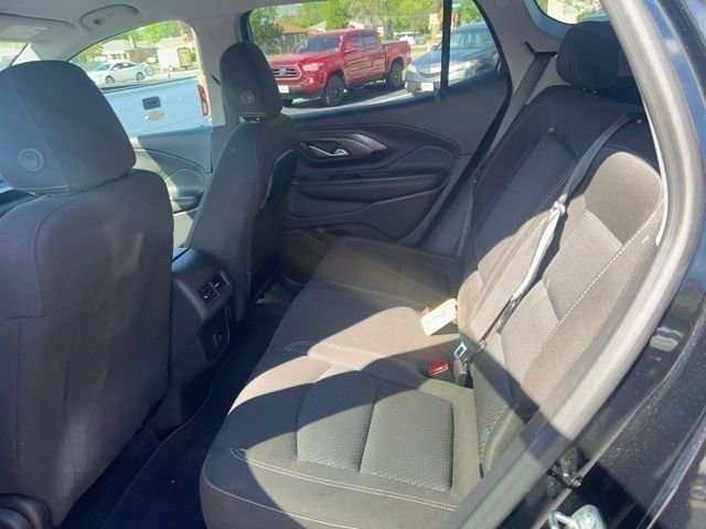 Used 2023 GMC Terrain SLE image 6