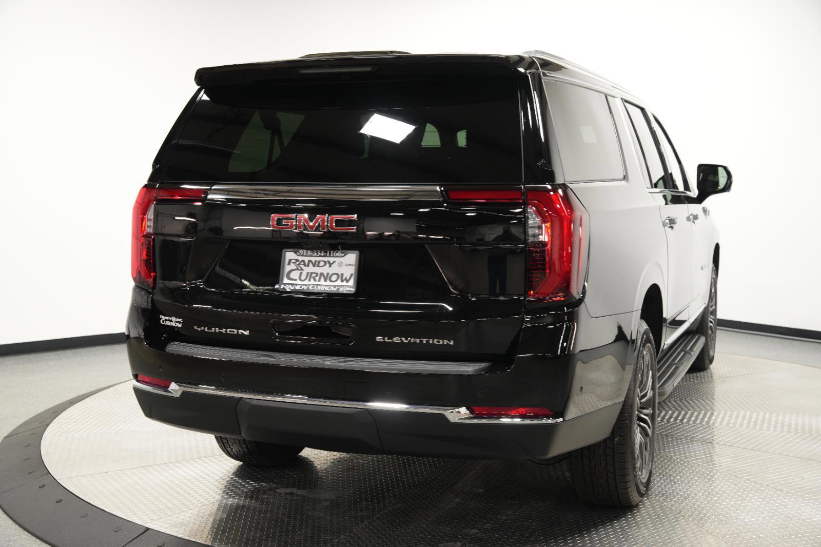 New 2026 GMC Yukon XL Elevation w/ Elevation Premium Package AWD/4WD image 8