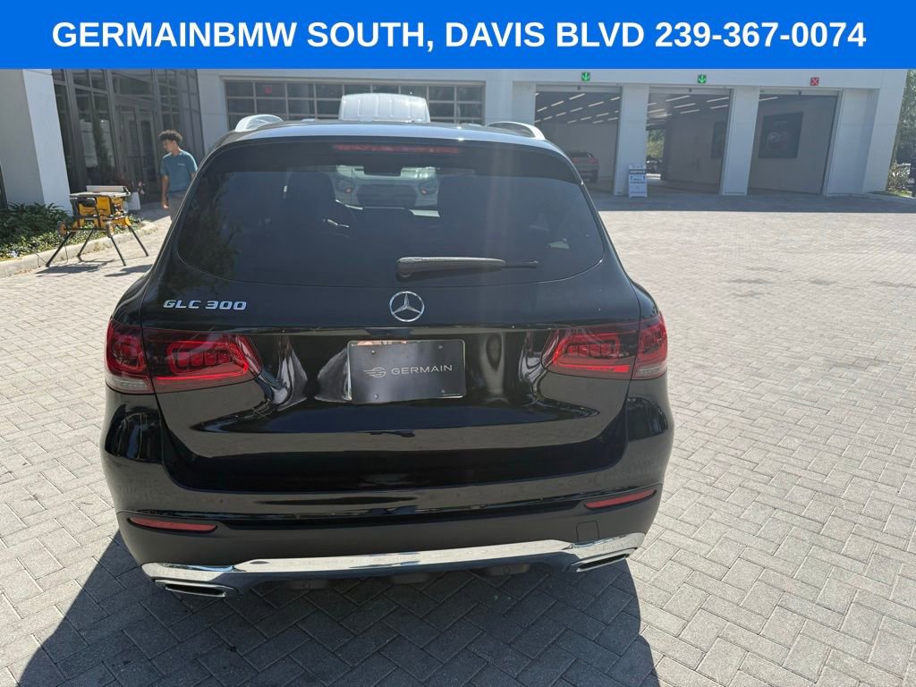 Used 2020 Mercedes-Benz GLC 300 image 4