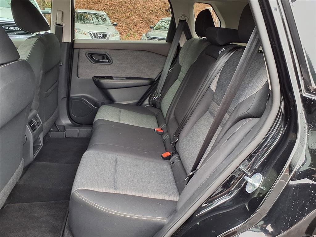 Used 2021 Nissan Rogue S image 10