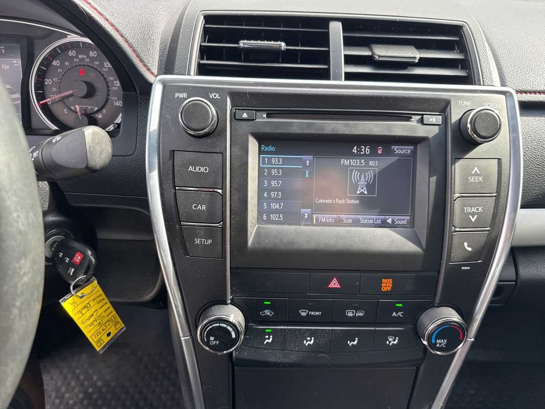 Used 2016 Toyota Camry SE FWD image 28