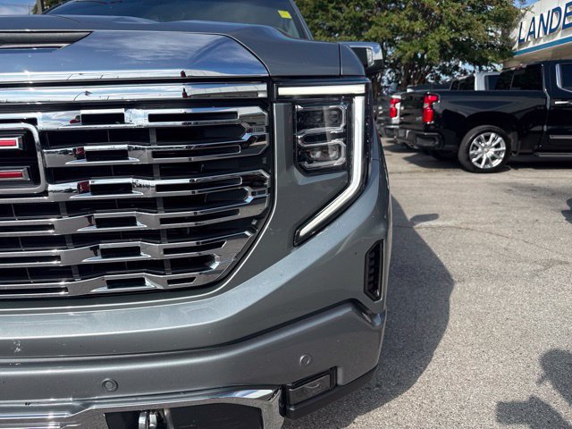 Used 2025 GMC Sierra 1500 Denali w/ Technology Package AWD/4WD image 11
