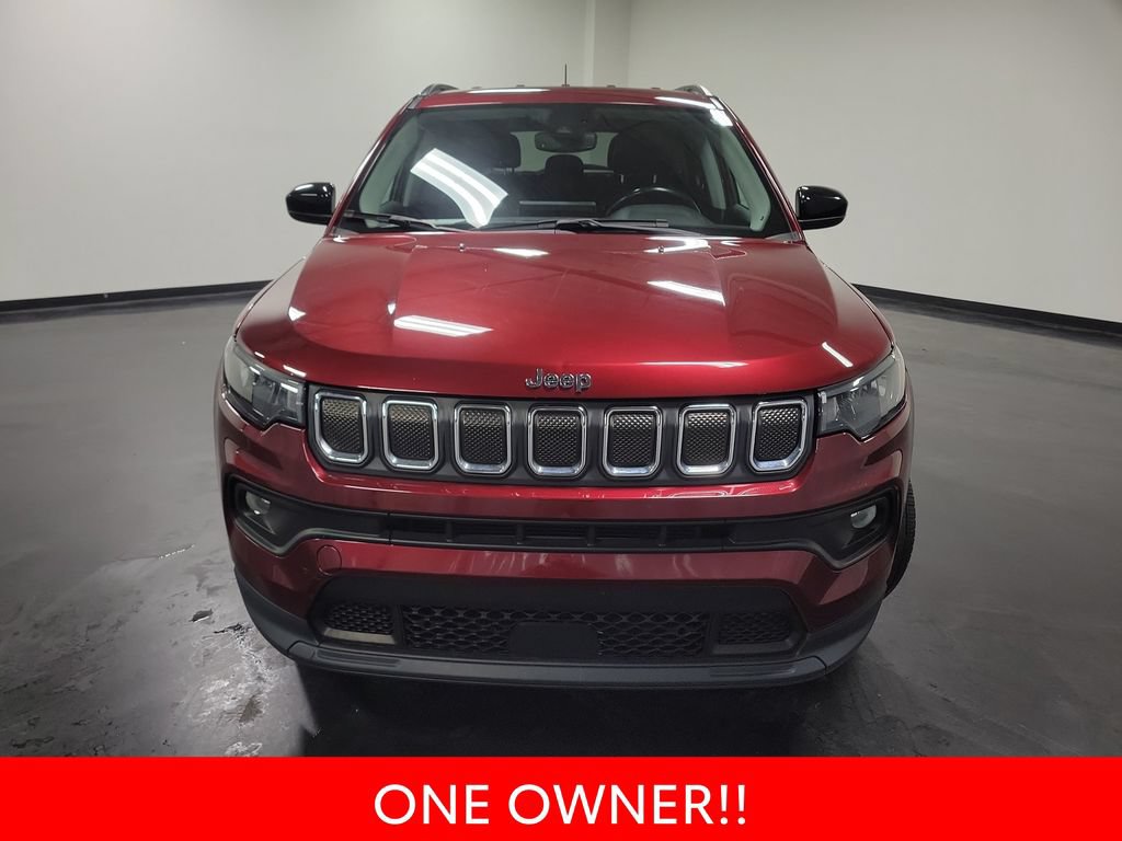 Used 2022 Jeep Compass Latitude w/ Convenience Group FWD image 3