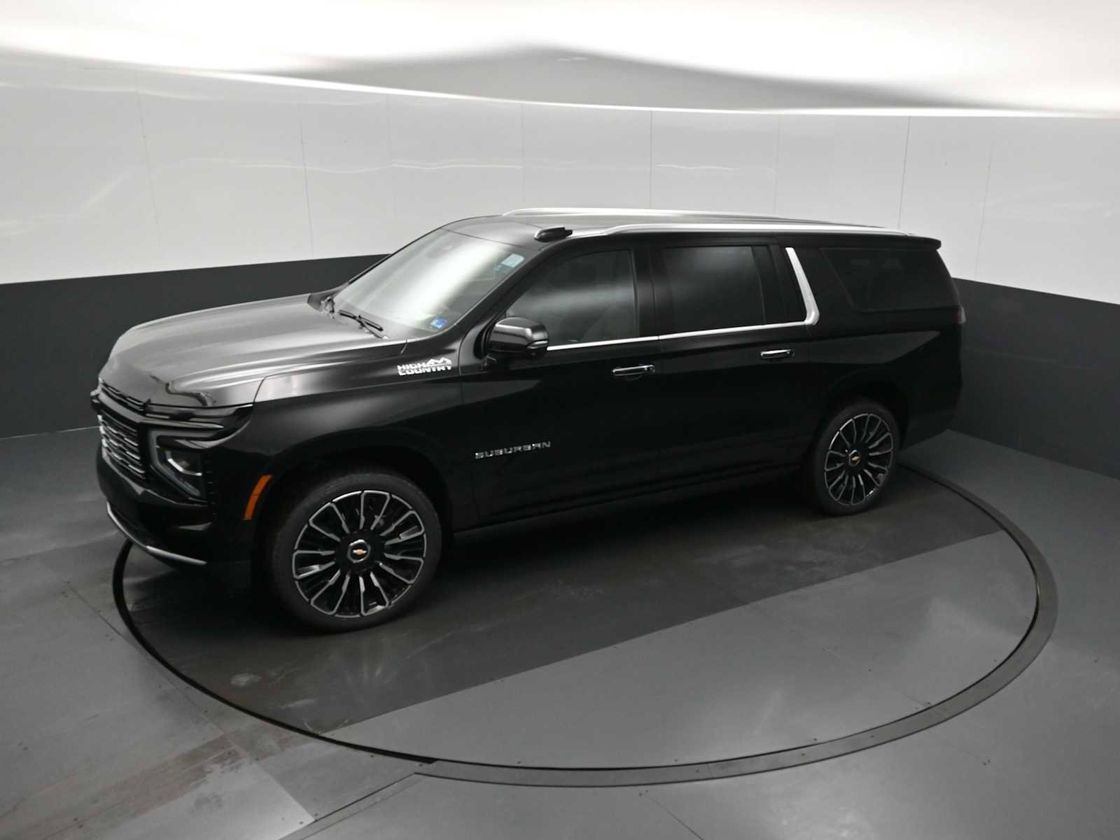 New 2026 Chevrolet Suburban High Country image 13