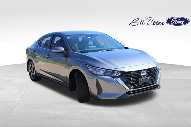 Used 2024 Nissan Sentra SV image 3