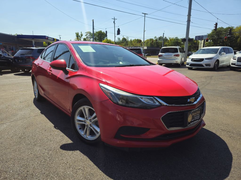 Used 2017 Chevrolet Cruze LT image 1