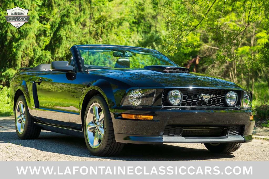 Used 2007 Ford Mustang GT Premium RWD image 1