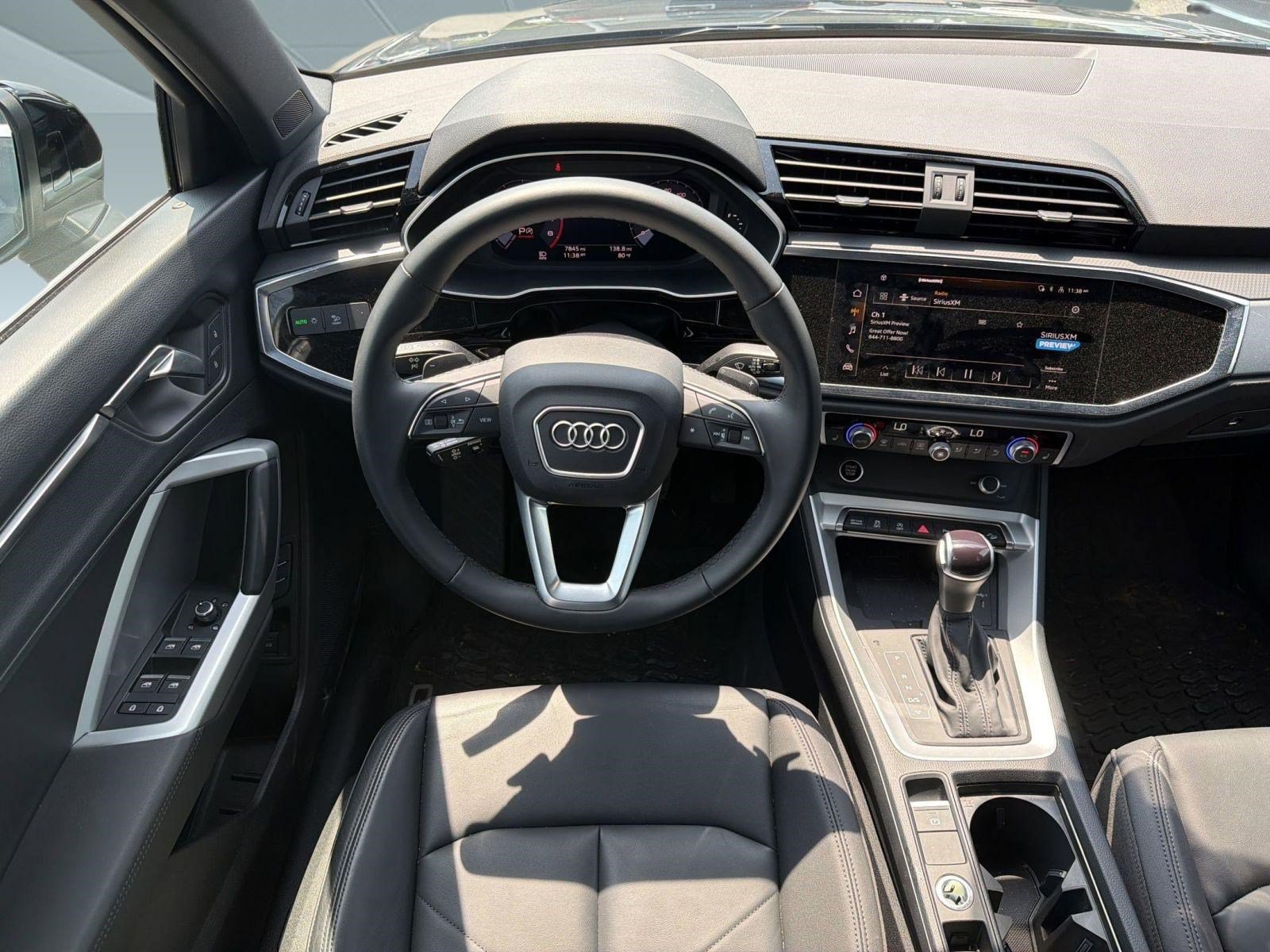 Certified 2025 Audi Q3 2.0T Premium w/ Convenience Package AWD/4WD image 25