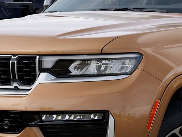 New 2026 Jeep Grand Cherokee Summit AWD/4WD image 11