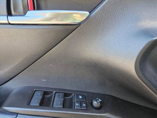 Used 2022 Toyota Camry LE FWD image 8