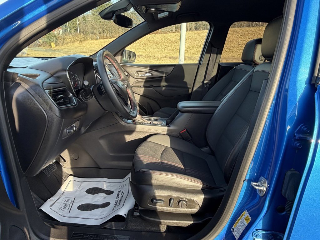Used 2024 Chevrolet Equinox RS w/ LPO, Floor Liner Package image 12
