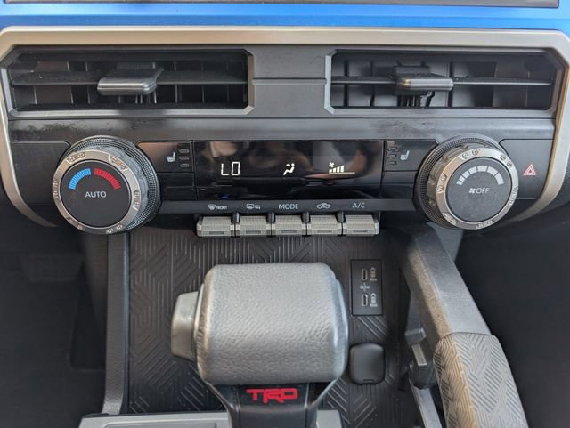 Used 2025 Toyota Tacoma TRD Off-Road image 18