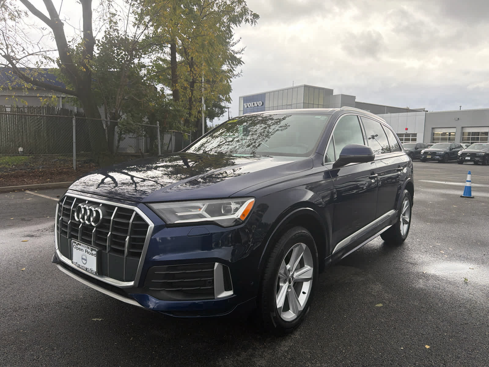 Used 2020 Audi Q7 2.0T Premium Plus w/ Premium Plus Package AWD/4WD image 2
