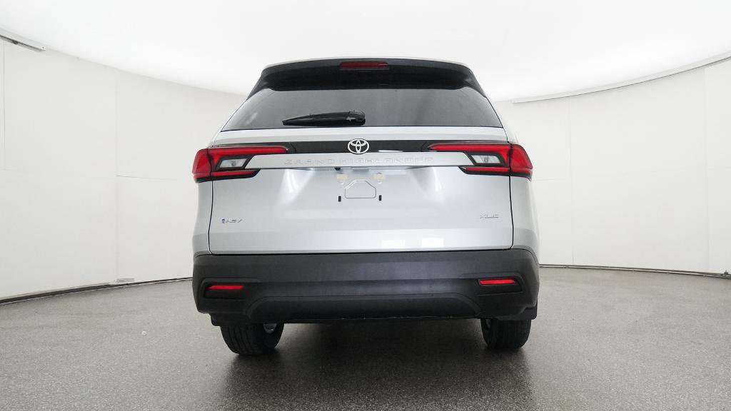 New 2026 Toyota Grand Highlander XLE image 20