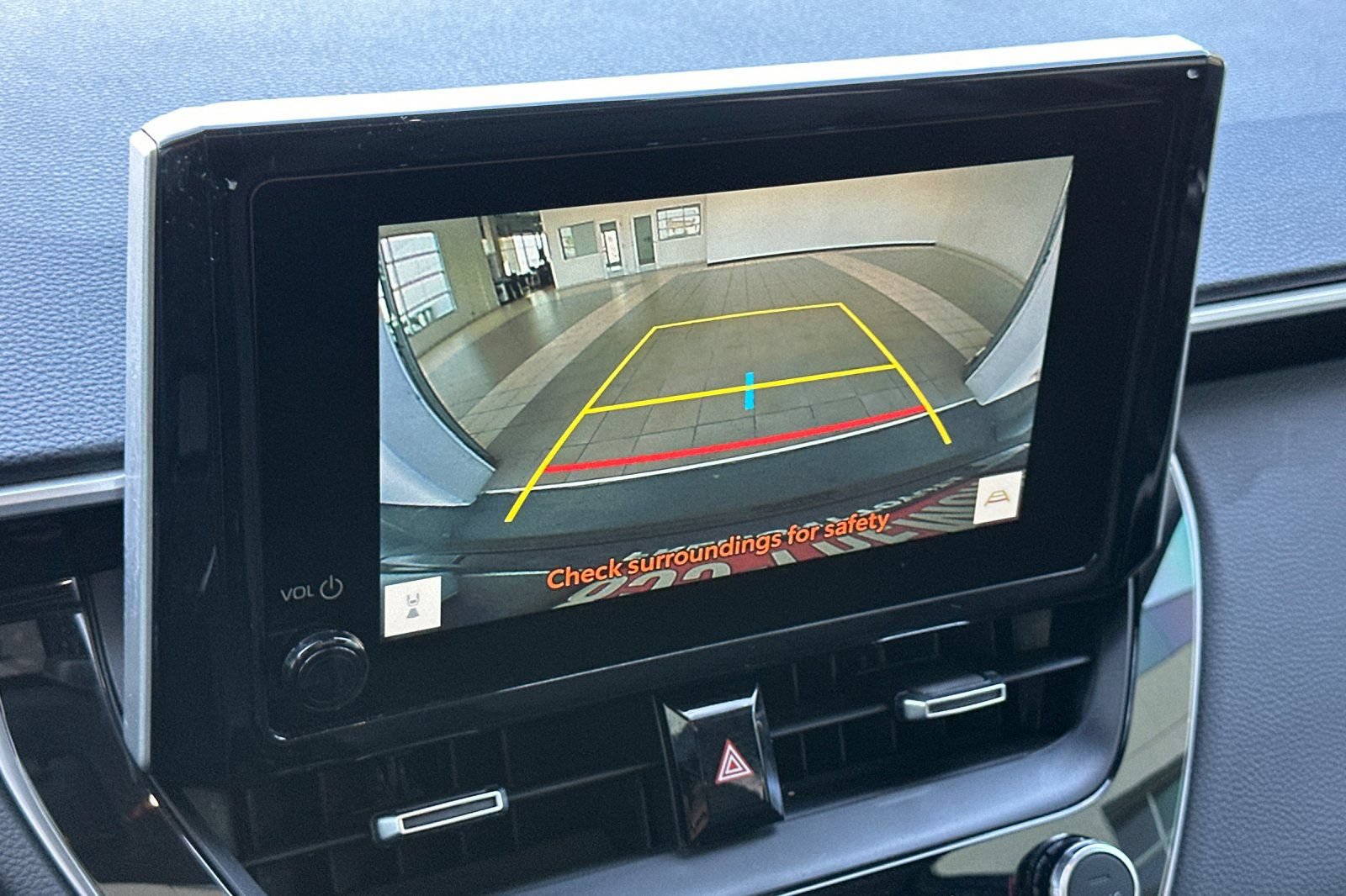 Certified 2025 Toyota Corolla Cross XLE FWD image 19