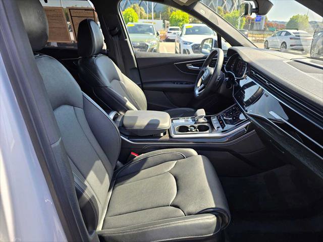 Used 2025 Audi Q7 3.0T Prestige w/ Prestige Package AWD/4WD image 12
