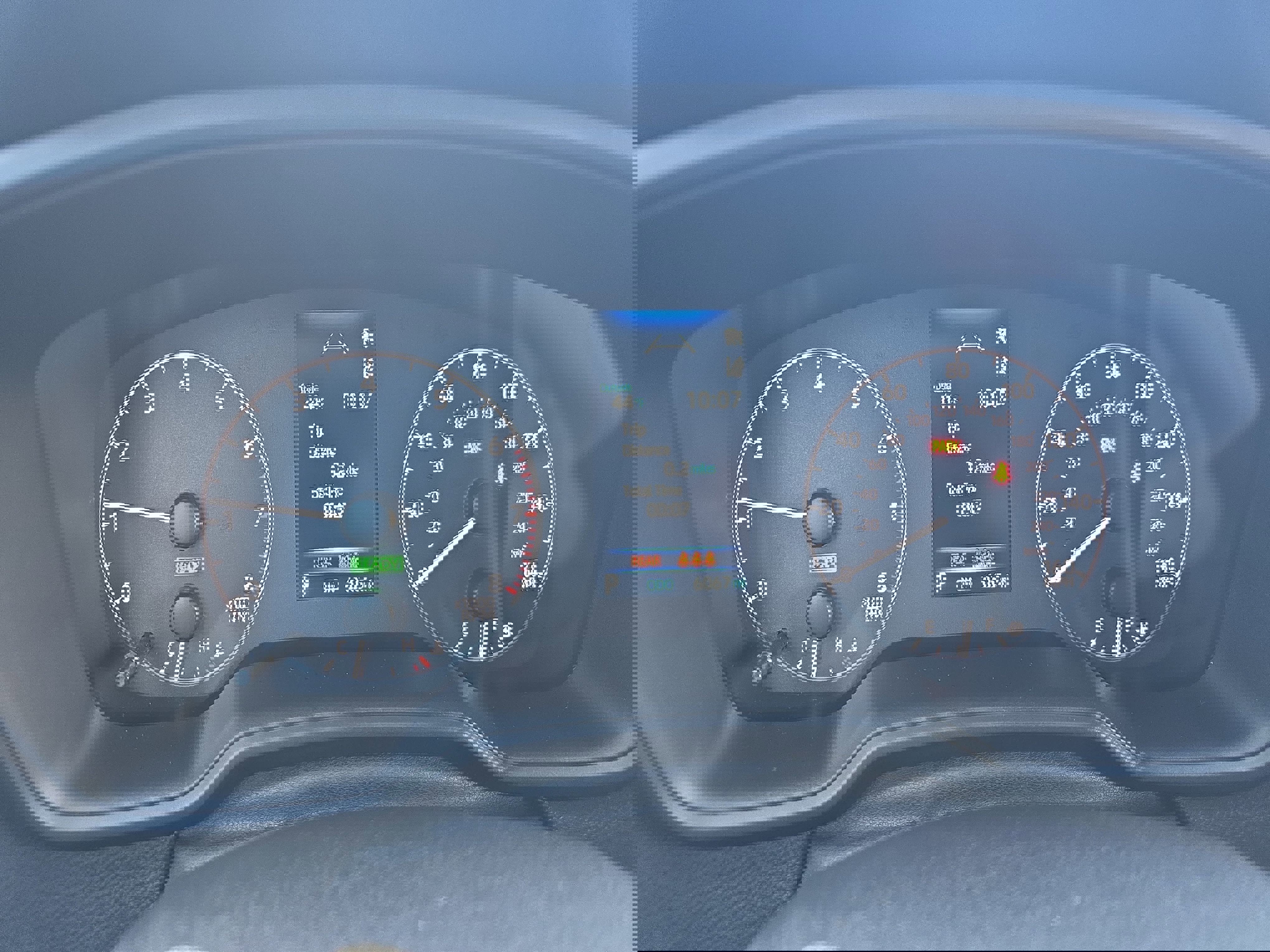 Used 2025 Toyota Corolla Cross AWD Hybrid image 20