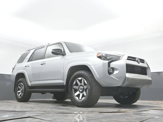 Used 2021 Toyota 4Runner TRD Off-Road AWD/4WD image 40