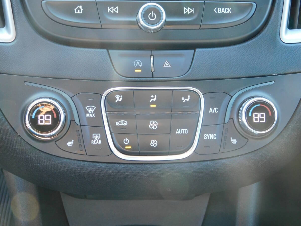 Used 2023 Chevrolet Malibu LT image 11