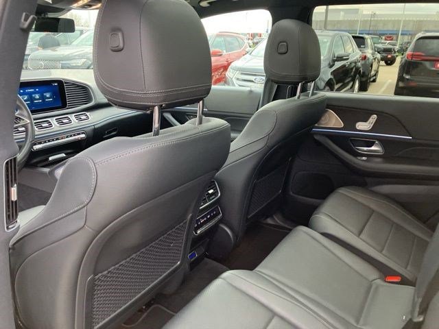 Used 2025 Mercedes-Benz GLS 450 4MATIC image 25