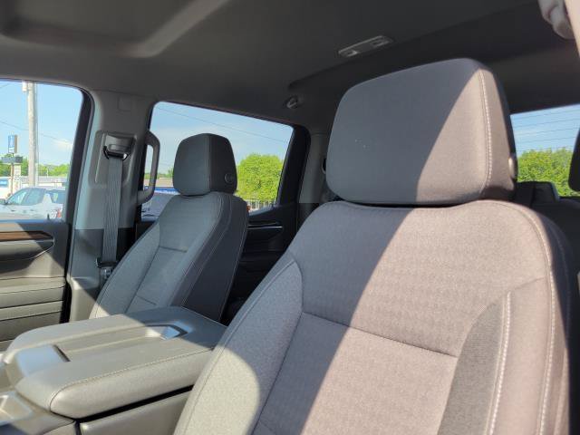 Used 2023 Chevrolet Silverado 1500 LT AWD/4WD image 11