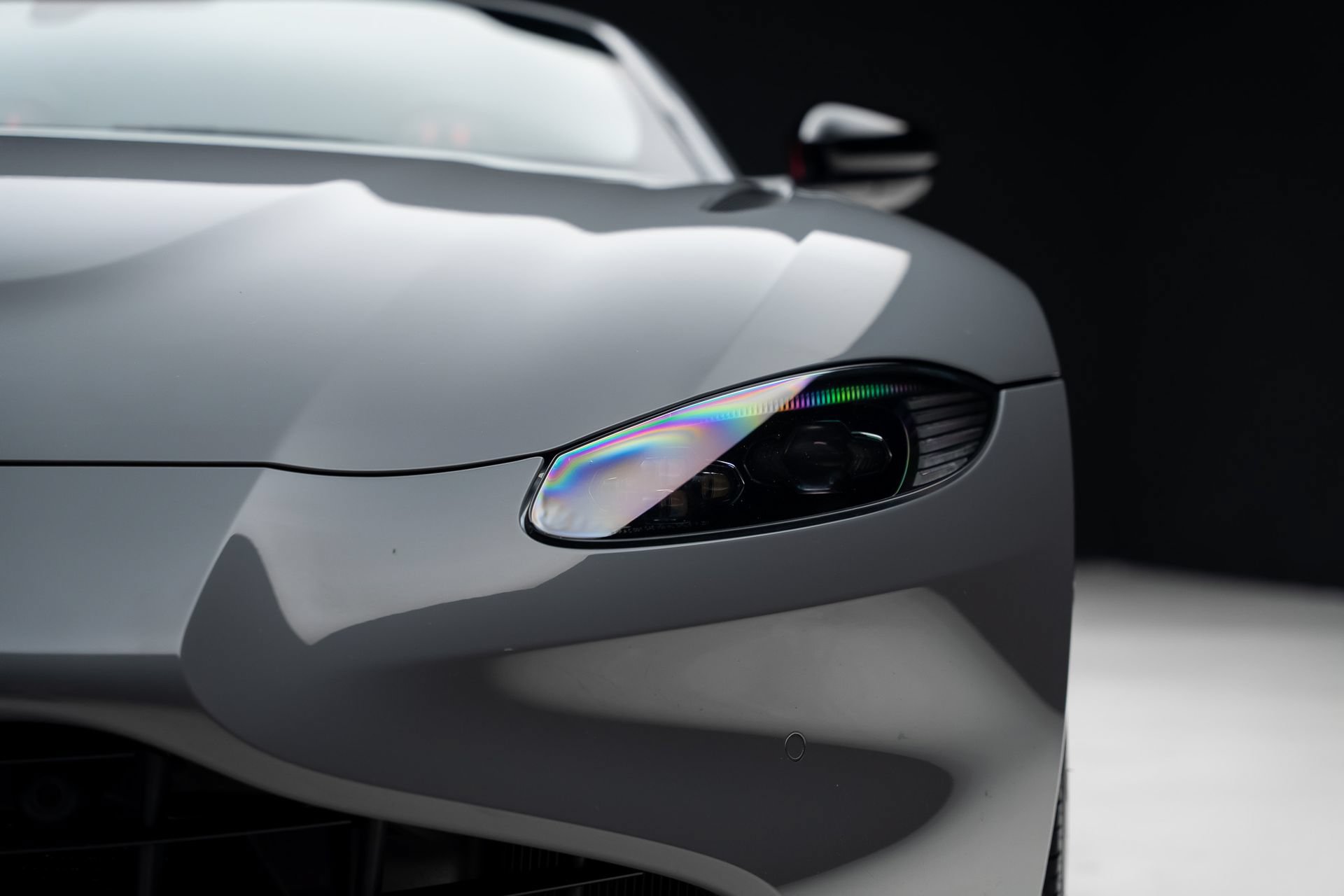 Used 2023 Aston Martin V8 Vantage Roadster RWD image 12