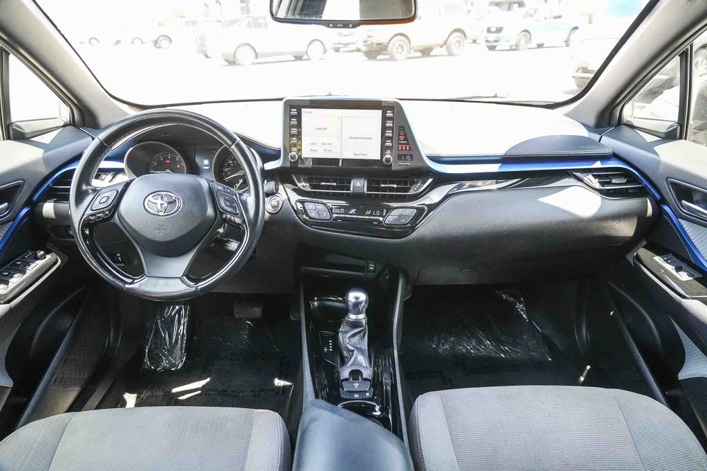 Used 2019 Toyota C-HR XLE FWD image 14