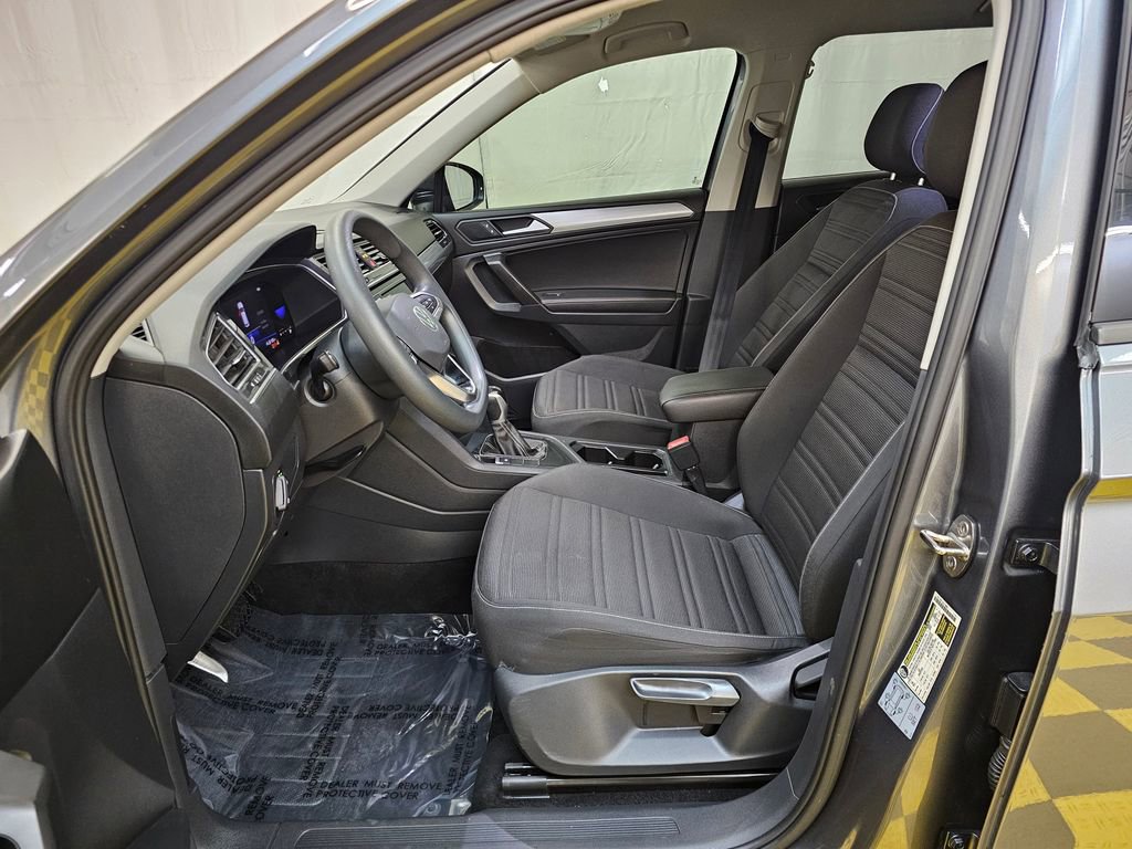 Used 2022 Volkswagen Tiguan S image 22