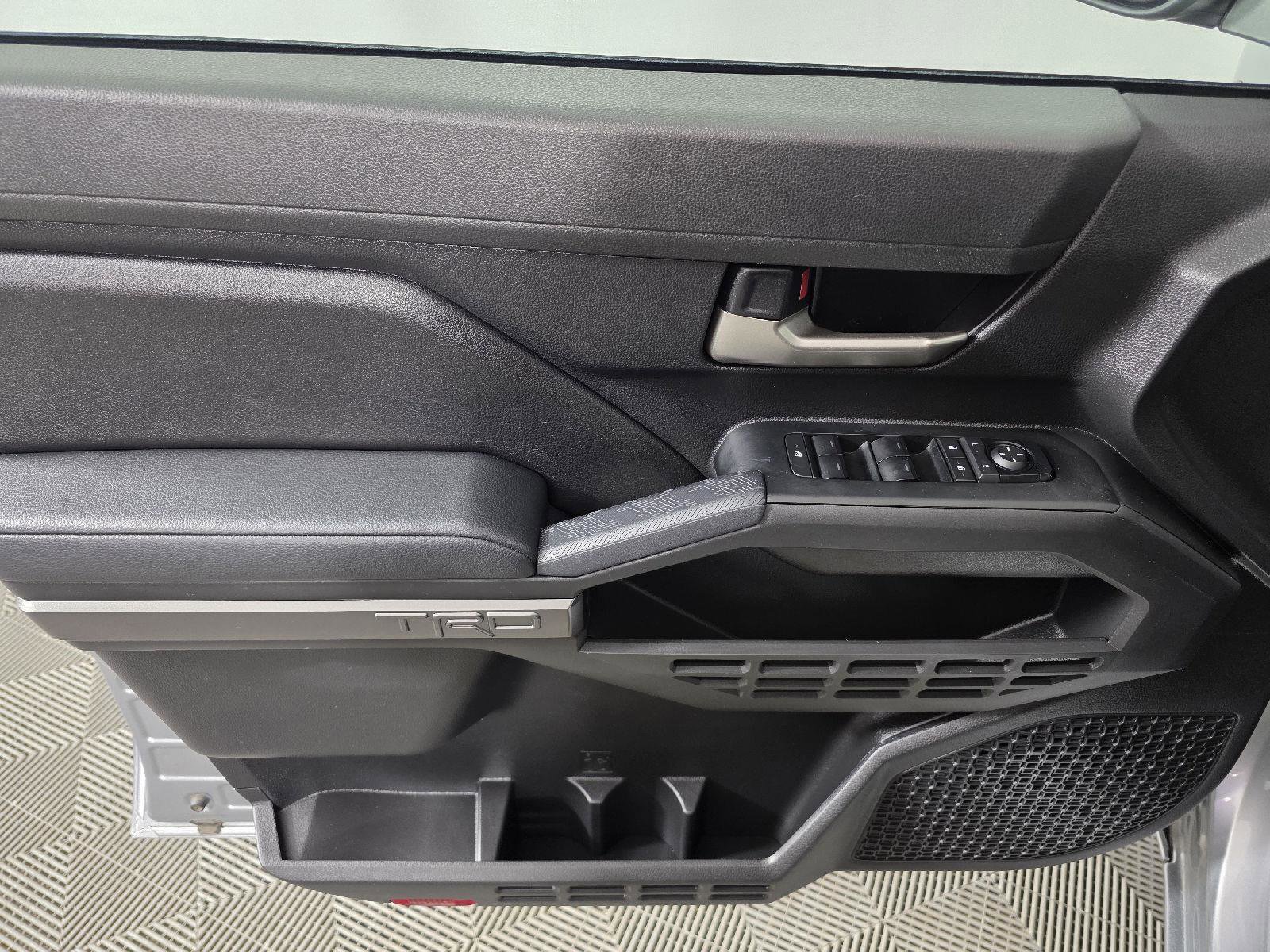 Used 2025 Toyota Tacoma TRD Off-Road image 14