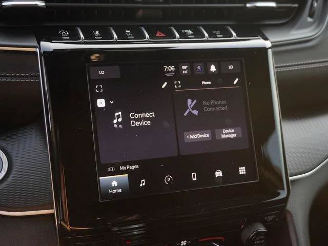 Certified 2024 Jeep Grand Cherokee Laredo RWD image 22
