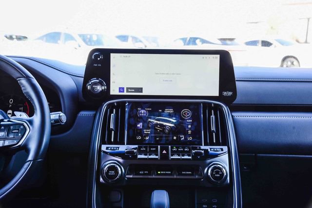 New 2026 Lexus LX 700h Luxury AWD/4WD image 17