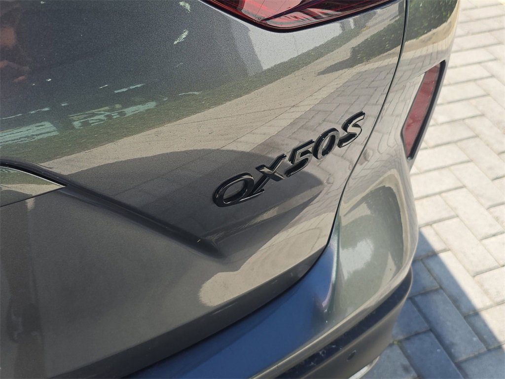 New 2025 INFINITI QX50 Sport image 5