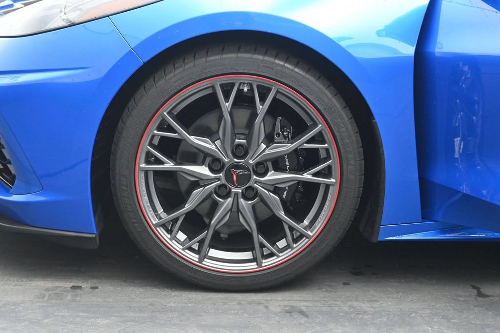 Used 2024 Chevrolet Corvette Stingray Premium Conv w/ Stealth Interior Trim Package RWD image 28